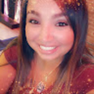 Meet your Posher, Elisa